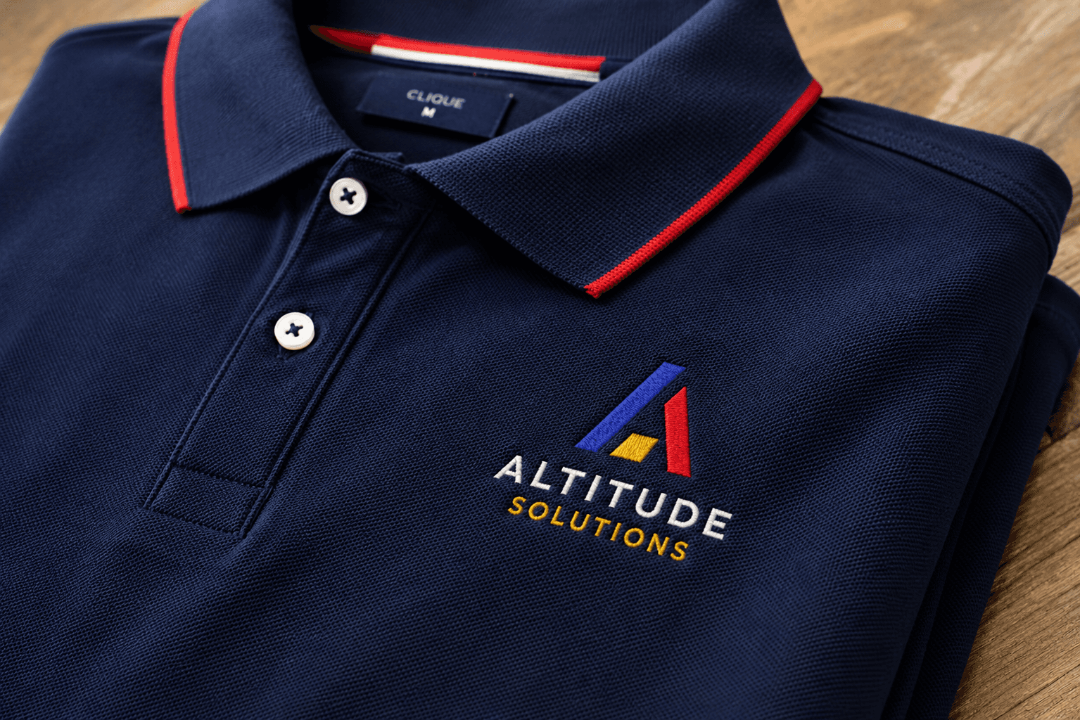 Exemple de broderie : Polo Altitude Solutions